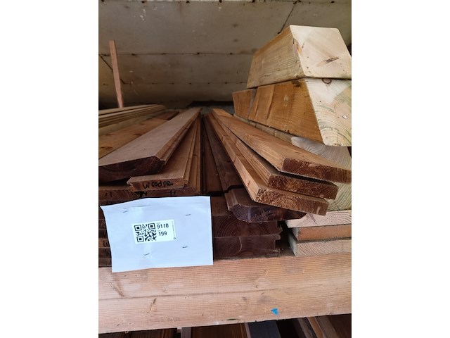 Partij houtmaterialen - afbeelding 2 van  5