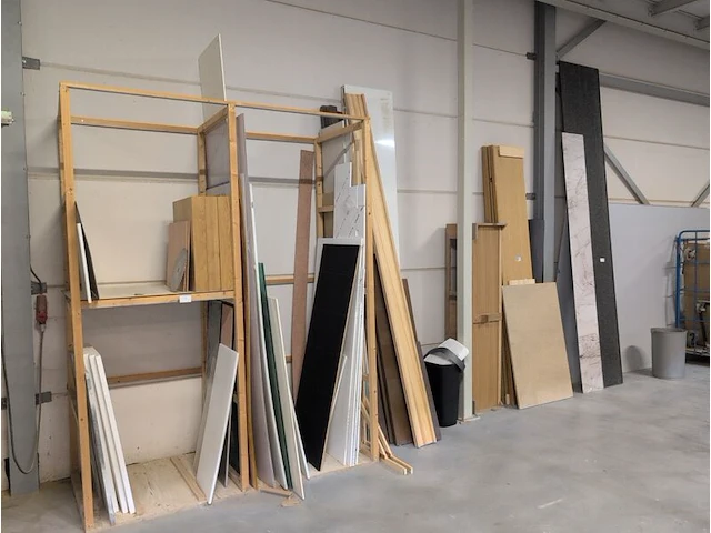 Partij houtplaatmateriaal, planken en latten - afbeelding 5 van  10