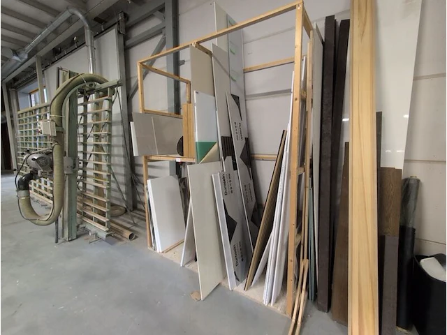 Partij houtplaatmateriaal, planken en latten - afbeelding 7 van  10