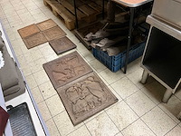 Partij houtsnijwerken panelen - afbeelding 1 van  8