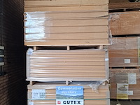 Partij houtvezel isolatie op 3x pallet o.a. gutex