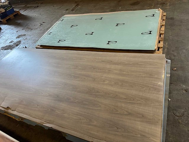 Partij hpl platen circa 300x130cm o.a. formica - afbeelding 5 van  27