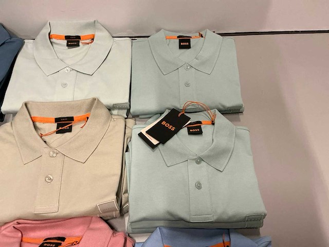 Partij hugo boss heren polo’s diverse kleuren en maten (37x) - afbeelding 17 van  19