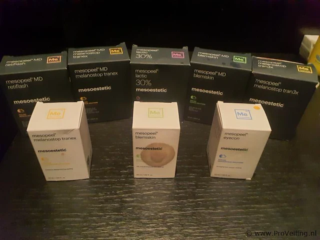 Partij huidverzorgingsproducten o.a. mesoestetic mesopeel chemische peeling g - afbeelding 1 van  3