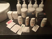 Partij huidverzorgingsproducten o.a. mesoprotech zonnebrandmiddel voor het gelaat mineral fluid