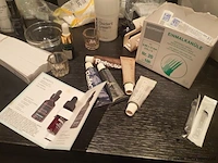 Partij huidverzorgingsproducten o.a. natura bissé diamond luminous gezichtsverzorging - afbeelding 5 van  8