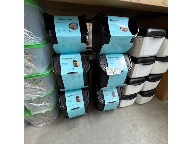 Partij huishoudbakken, tupperware - afbeelding 1 van  6