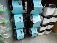 Partij huishoudbakken, tupperware - afbeelding 1 van  6