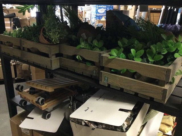 Partij huishoudelijke- en tuinartikelen - afbeelding 4 van  14