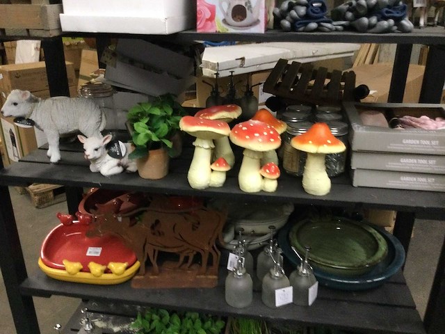 Partij huishoudelijke- en tuinartikelen - afbeelding 9 van  14