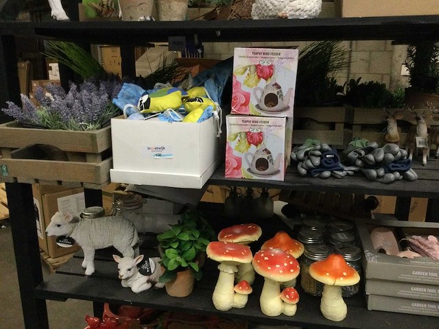 Partij huishoudelijke- en tuinartikelen - afbeelding 10 van  14