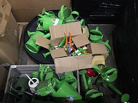 Partij huishoudelijke- en tuinartikelen - afbeelding 4 van  9