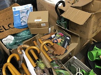 Partij huishoudelijke- en tuinartikelen - afbeelding 5 van  9