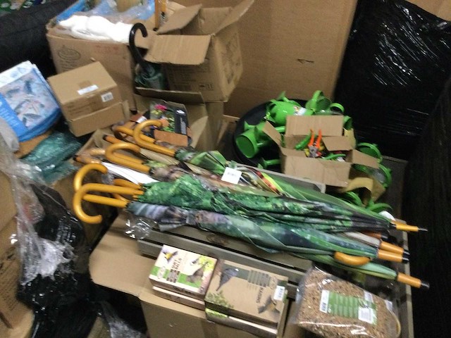 Partij huishoudelijke- en tuinartikelen - afbeelding 8 van  9