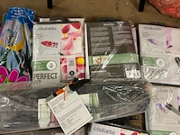 Partij huishoudelijke artikelen en accessoires w.o. brabantia, bestway en tomado - afbeelding 4 van  8