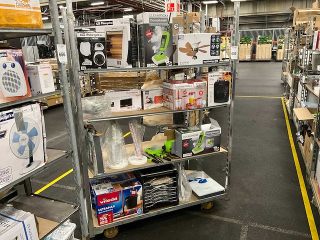 Partij huishoudelijke artikelen retourgoederen - afbeelding 1 van  4