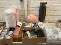 Partij huishoudelijke artikelen, textiel, sport- en wellnessproducten w.o. kozial, safecourt