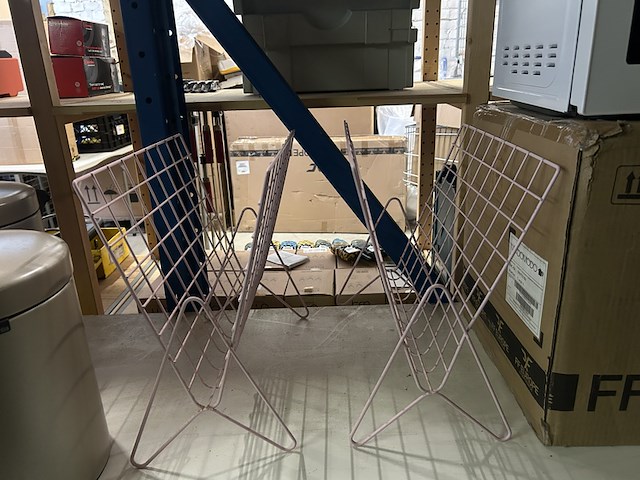 Partij huishoudelijke artikelen w.o. magnetron w.o. brabantia, severin - afbeelding 6 van  9