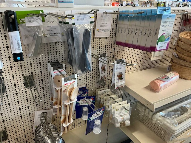 Partij huishoudelijke artikelen - afbeelding 2 van  21