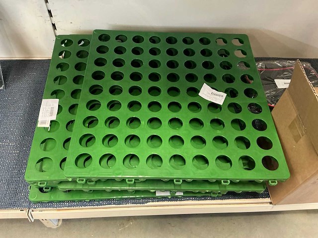 Partij huishoudelijke artikelen - afbeelding 14 van  21