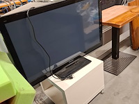 Partij huisraad o.a. tv, eetkamertafel, horeca stoelen - afbeelding 19 van  24