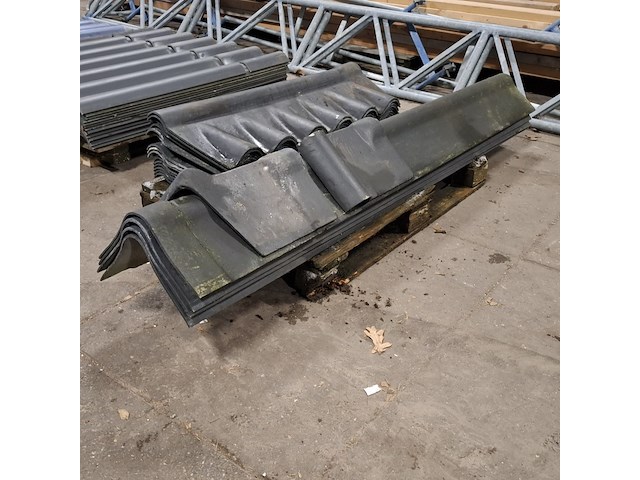 Partij hulpstukken t.b.v. golfplaten - afbeelding 6 van  9