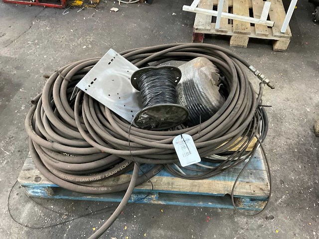 Partij hydraulick slangen - afbeelding 11 van  11