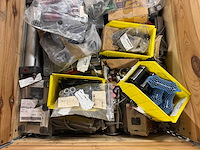 Partij hydrauliek & mechanische onderdelen mix (218kg) - afbeelding 2 van  8
