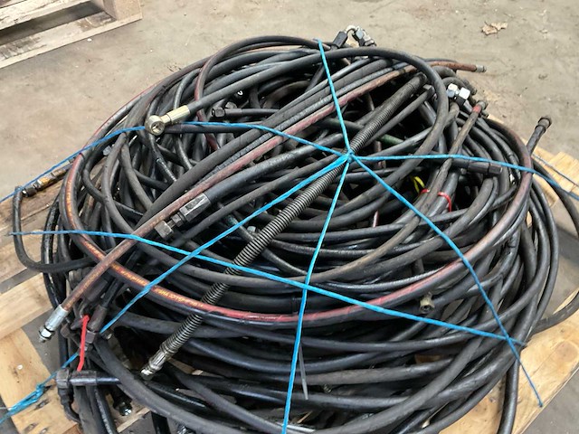 Partij hydrauliek slangen - afbeelding 4 van  4