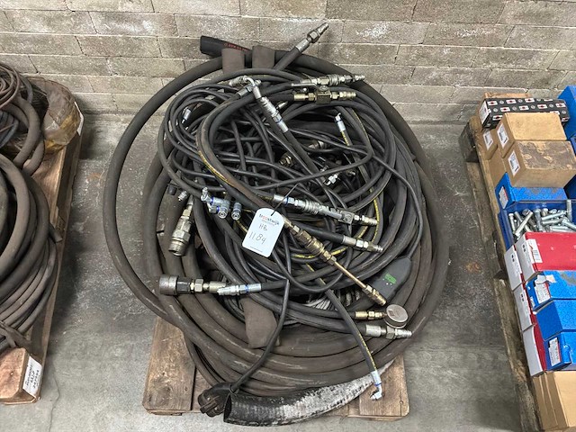 Partij hydrauliek slangen - afbeelding 2 van  5