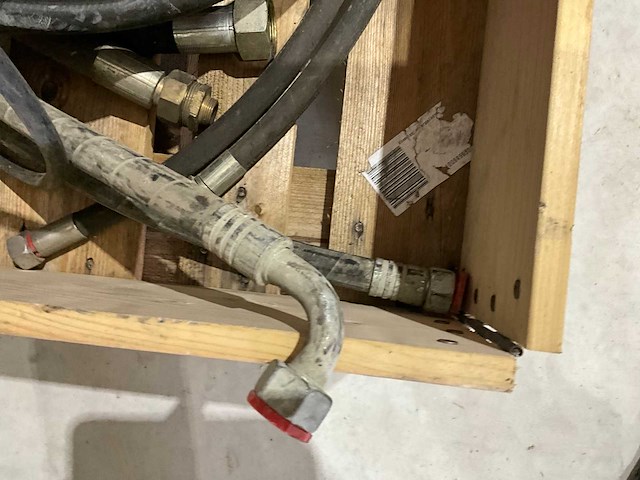 Partij hydrauliek slangen - afbeelding 1 van  1