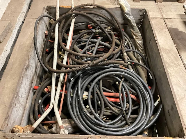 Partij hydrauliek slangen - afbeelding 4 van  4