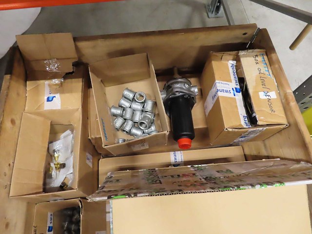 Partij hydrauliek - afbeelding 12 van  22