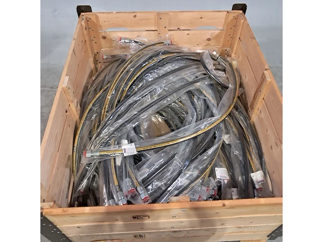Partij hydrauliekslangen, o.a daf, parker, o.a hm107519 - afbeelding 2 van  9