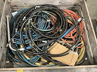 Partij hydrauliekslangen - afbeelding 2 van  2