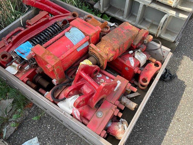 Partij hydraulisch gereedschap - afbeelding 2 van  6