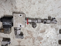 Partij hydraulische componenten - afbeelding 17 van  22