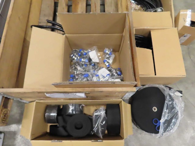 Partij hydraulische slangen en toebehoren - afbeelding 3 van  9