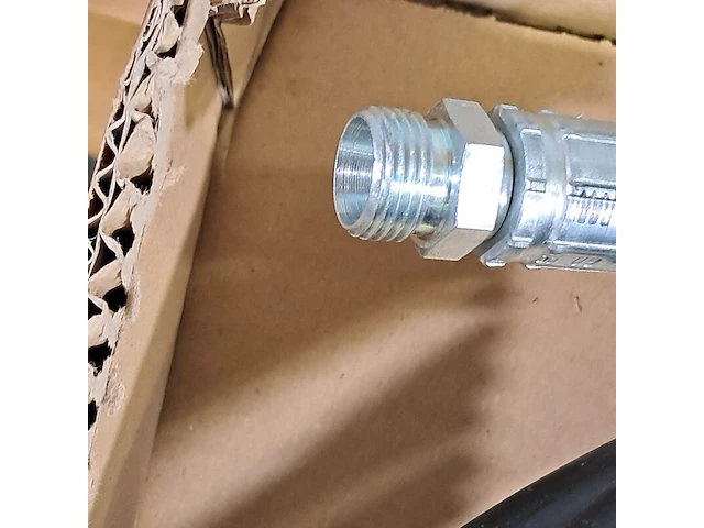 Partij hydraulische slangen, o.a cargotec - afbeelding 5 van  9