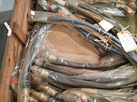 Partij hydraulische slangen, o.a. gates - afbeelding 7 van  7
