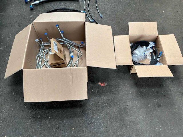 Partij hydraulische slangen set oa shovel kw25-27 - afbeelding 5 van  13