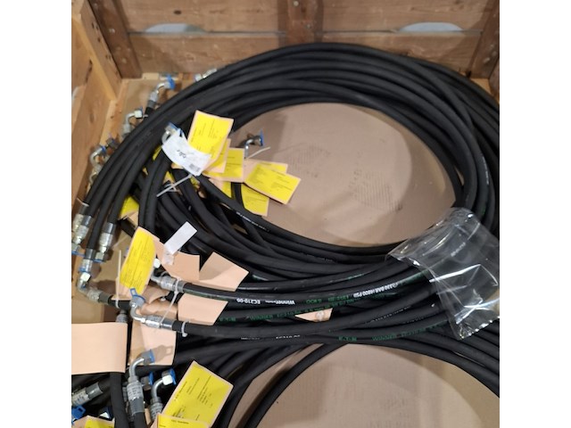 Partij hydraulische slangen - afbeelding 3 van  7
