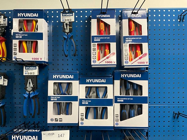 Partij hyundai tangen, kitspuiten en handgereedschappen (circa 45 stuks) - afbeelding 4 van  8