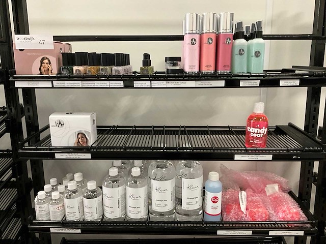 Partij i am/klear handverzorgingsproducten - afbeelding 2 van  2