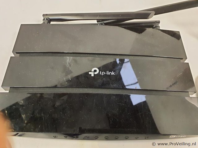 Partij ict-benodigdheden o.a. netgear prosafe gigabit switch gs105 & experia box v10 - afbeelding 4 van  5