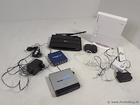 Partij ict-benodigdheden o.a. netgear prosafe gigabit switch gs105 & experia box v10 - afbeelding 1 van  5