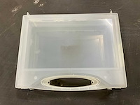 Partij idrink bekers en kunststof opbergbakken - afbeelding 8 van  9