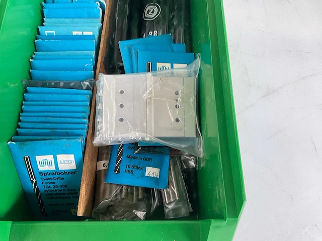 Partij ijzer boren - afbeelding 4 van  5