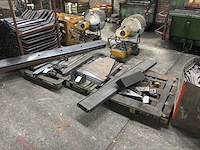 Partij ijzer en zelf half fabricaat voorraad - afbeelding 1 van  4