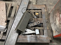 Partij ijzer en zelf half fabricaat voorraad - afbeelding 2 van  4